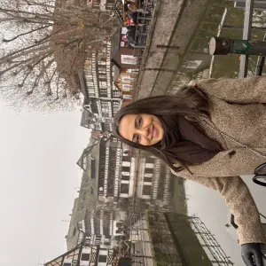 Baby-sitter sérieuse et disponible 