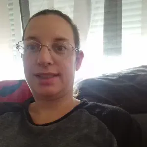 Une amoureuse  des chats proposent ses services