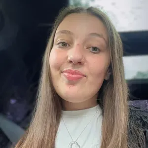 Experienced Babysitter In Portsmouth 