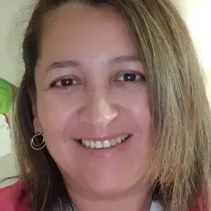 Aide soignante diplômé depuis 10 ans 