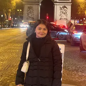 Reliable, hardworking, loving Babysitter in Paris