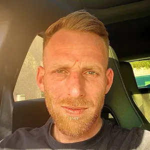 Homme de confiance Courses,chauffeur,