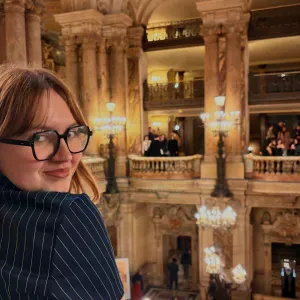 Baby-sitter expérimenté à Paris et à Cherbourg.