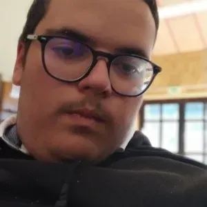 je suis une nounou qui shouaite être la pour le besoins