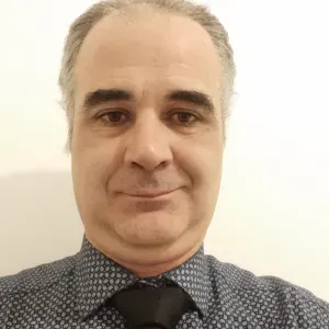 Professeur expérimenté en droit