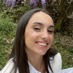 Baby-sitter expérimentée à Montaigu de Quercy