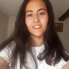 Etudiante en logopédie donne cours d'anglais et français