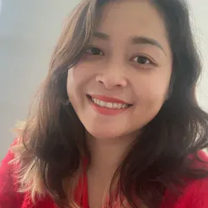 Tutrice expérimentée – Économie, Finance & Mathématiques