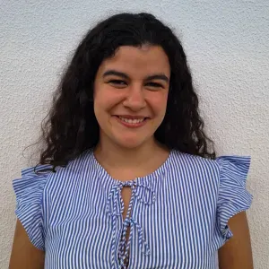 Babysitter disponível para a zona de Lisboa