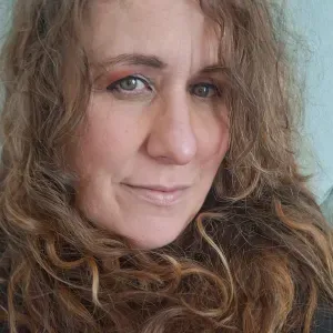 Nounou a domicile. J interviens au domicile des  parents.