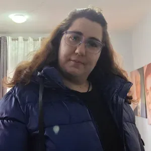 Empregada de limpeza em chaves