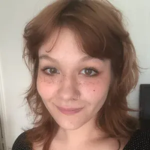 Étudiante en Master propose aide aux devoirs 