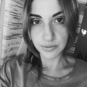 Disponibile per pulizie, stiro ect 