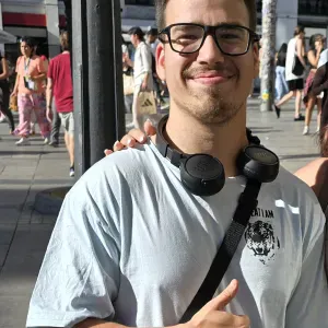 CANGURO EN MADRID A NIVEL PROFESIONAL