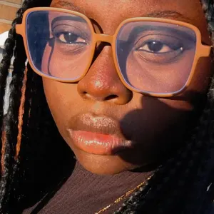 Baby-sitter expérimenté a Ans 