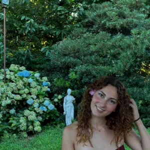 Babysitter com experiência em Famalicão