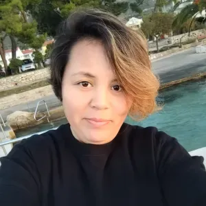 Experienced babysitter in Paris