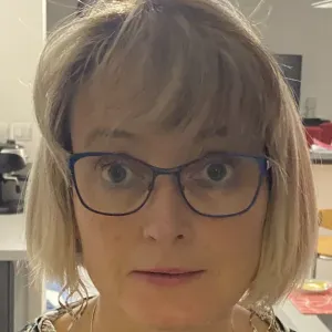 Maman sans emploi donne cours niveau primaire/collège