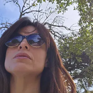 Cerco signora delle pulizie e stiro indumenti