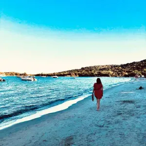 Offre d'emploi pour un(e) aide ménagère à Saint-Julien...