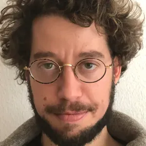 Cherche baby-sitter occasionnelle  pour le soir