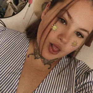 Baby-sitter, sérieuse et souriante 