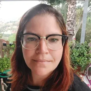 Auxiliar veterinaria con amplia experiencia cuidando animale