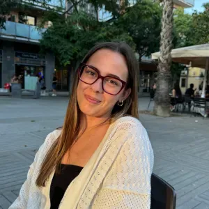 Nounou responsable et disponible immédiatement