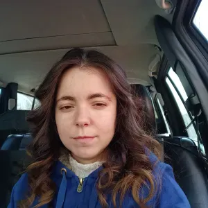 Addetta alle pulizie, assistenza anziani.