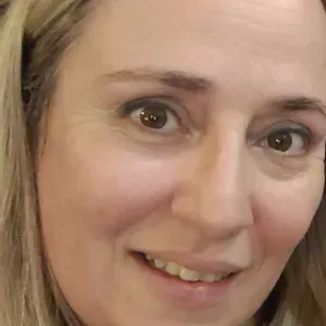 Ama e babysitter  com experiência 