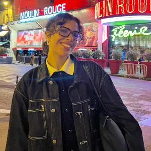 Baby-sitter polyvalente, bilingue à paris/ île-de-france