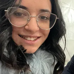 Adetta alle pulizie domestiche di rende