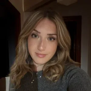 Babysitter sérieuse et disponible