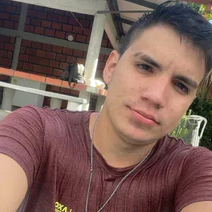 Dog Sitter responsable y amante de los perros en París 🐶