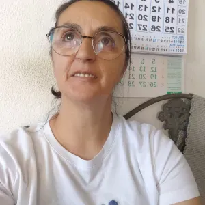 Cuidadora de idosos há vários anos