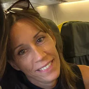 Baby sitter esperta paziente solare 