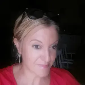 Experienced cleaner from Manchester