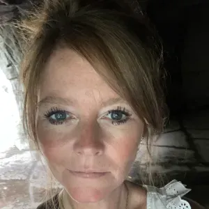 Aide soignante à domicile pour personnes âgées  