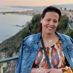 Offro collaborazione famigliare e assistenza a domicilio