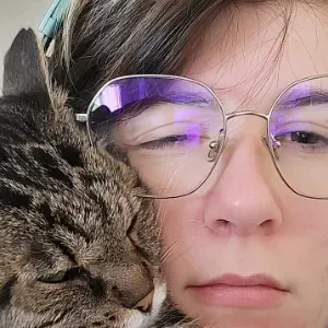 Jeune chercheuse de petit travail !