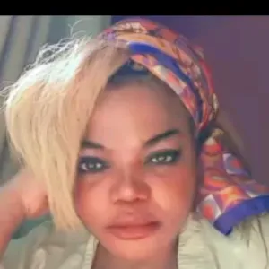 Aide a domicile et autres , ponctuelle et surtout souriante 