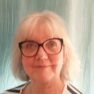 Pet sitter/walker area around 16150