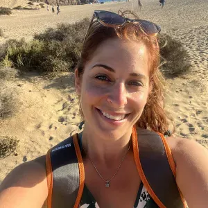 Alicia Pet-sitter Sète à domicile ou en balade 