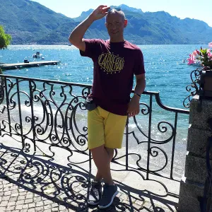 I'm looking for a petsitter near me