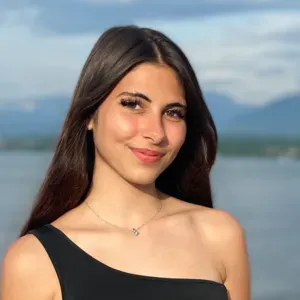 Recherche Babysitting (Étudiante )