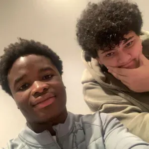 Baby sitter assez expérimenté et dispo plutôt très souvent