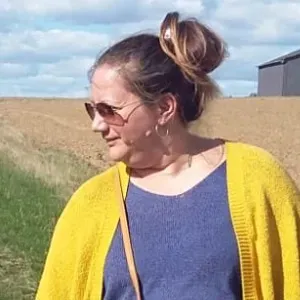 Auxiliaire de puériculture diplômée depuis plus de vingt ans