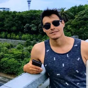 lavastoviglie, uffici, autolavaggi, finestre e stanze.