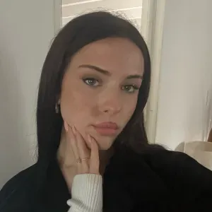 Baby-sitter expérimentée a cognac !