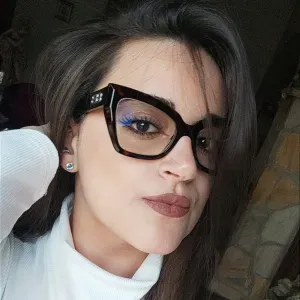 Babysitter in cerca di lavoro a Salerno 